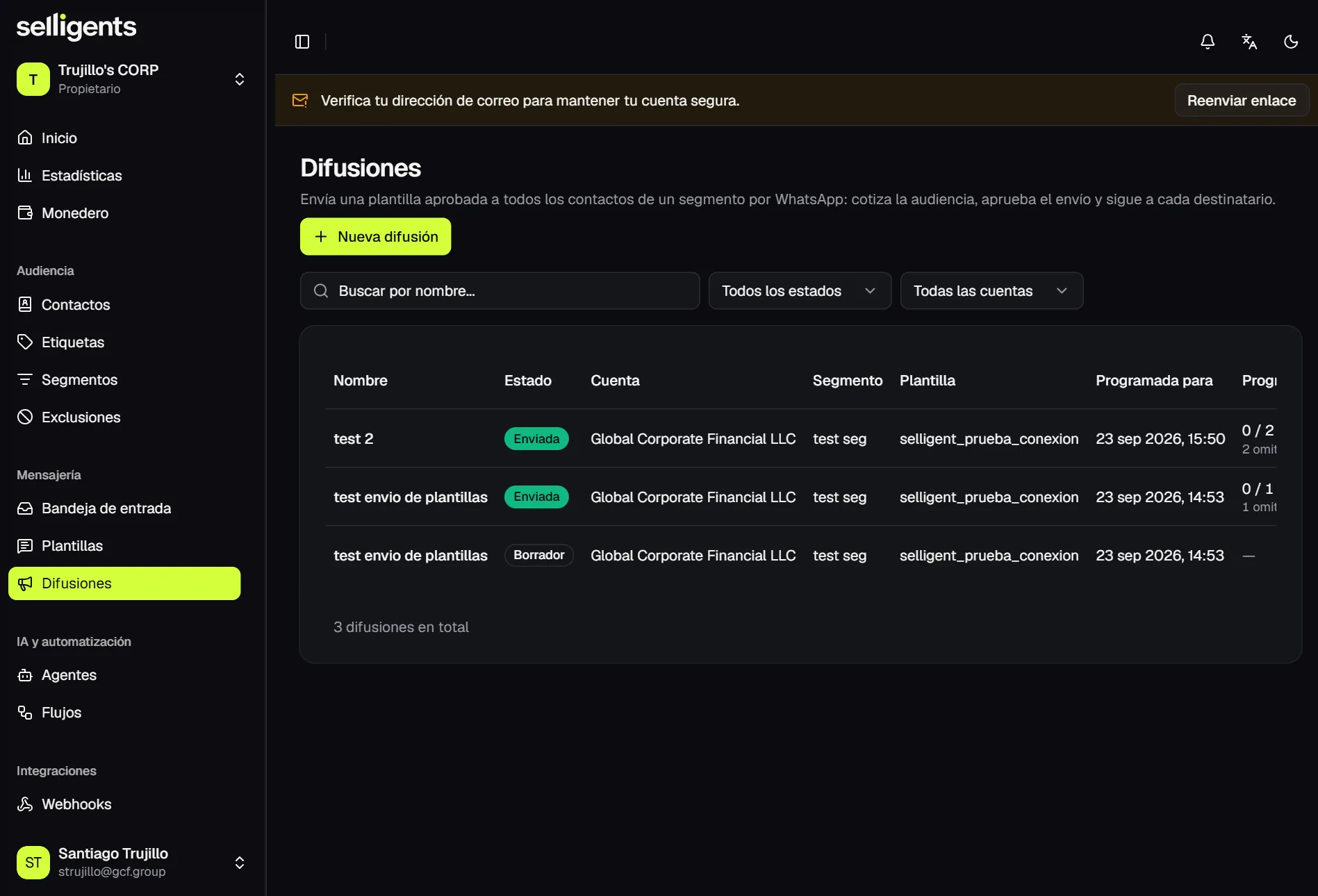 Broadcasts list showing the name, status, account, segment, template, scheduled time and progress of each broadcast.