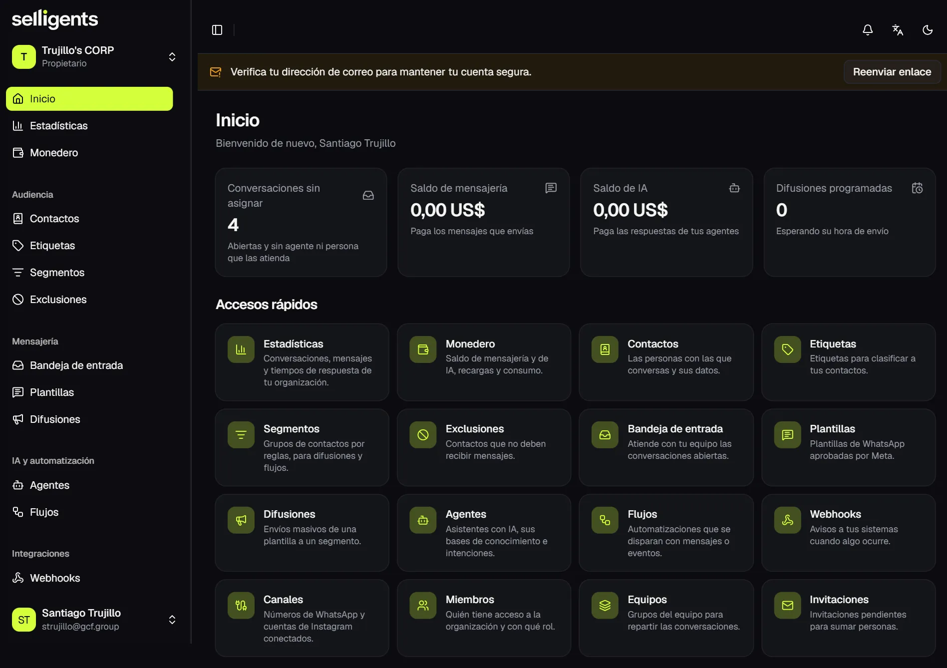 Home dashboard with four indicators (unassigned conversations, messaging balance, AI balance and scheduled broadcasts) above a grid of shortcuts to every module.